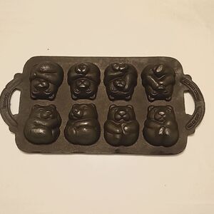 Vintage 1984 John Wright Cast Iron Teddy Bear Cookie Corn Muffin Baking Mold Pan